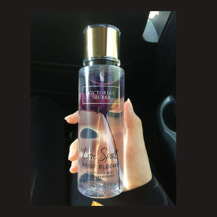 Load image into Gallery viewer, Victoria&#39;s Secret Love Spell 250ml Body Mist - Bint Adem Portal #
